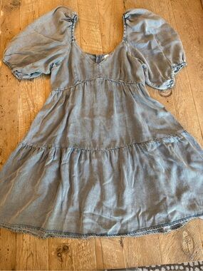 Homebody Lightweight Chambray Tiered Denim Dress S